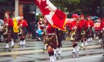 Año escolar en Canadá - desfile en las calles